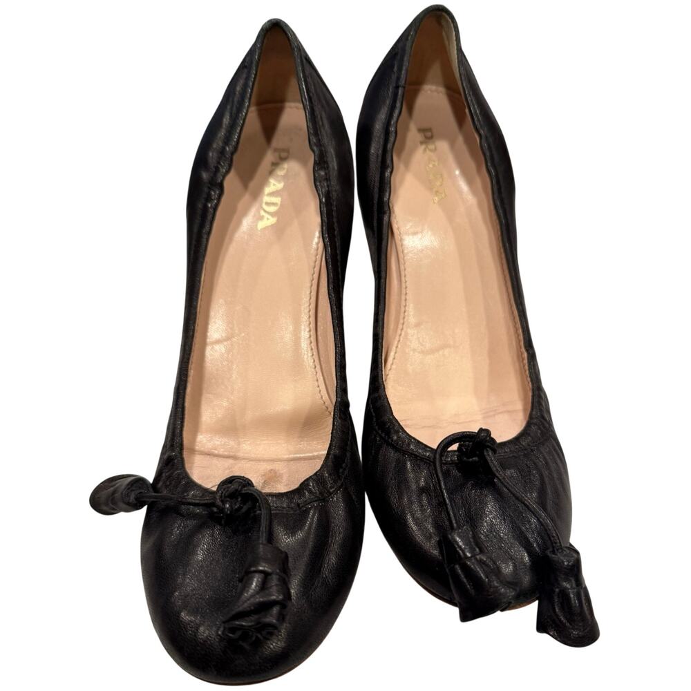 Prada  Bow tassel detail Ballet Pumps.